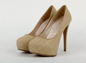 Small-Size-Very-High-Heel-straw-1