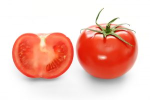 Bright_red_tomato_and_cross_section02